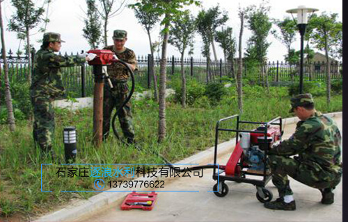 氣動(dòng)打樁機(jī)在搶險(xiǎn)使用中大大提高了工作效率